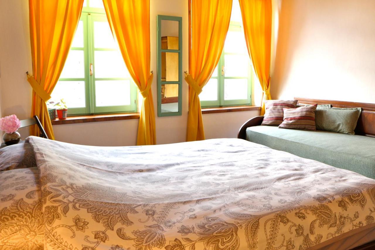 Stone City Hostel Gjirokaster Ngoại thất bức ảnh