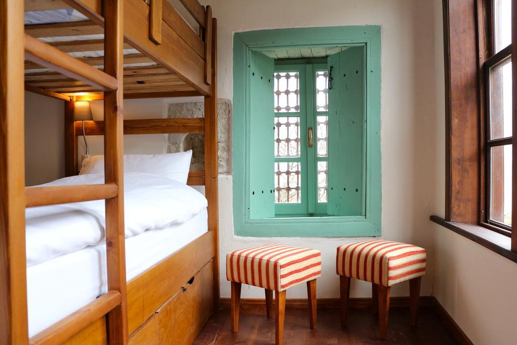 Stone City Hostel Gjirokaster Ngoại thất bức ảnh
