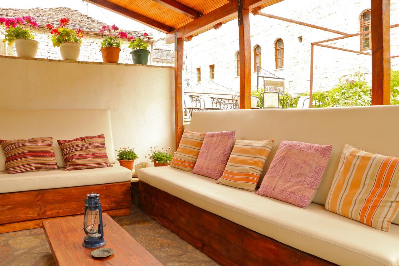 Stone City Hostel Gjirokaster Ngoại thất bức ảnh
