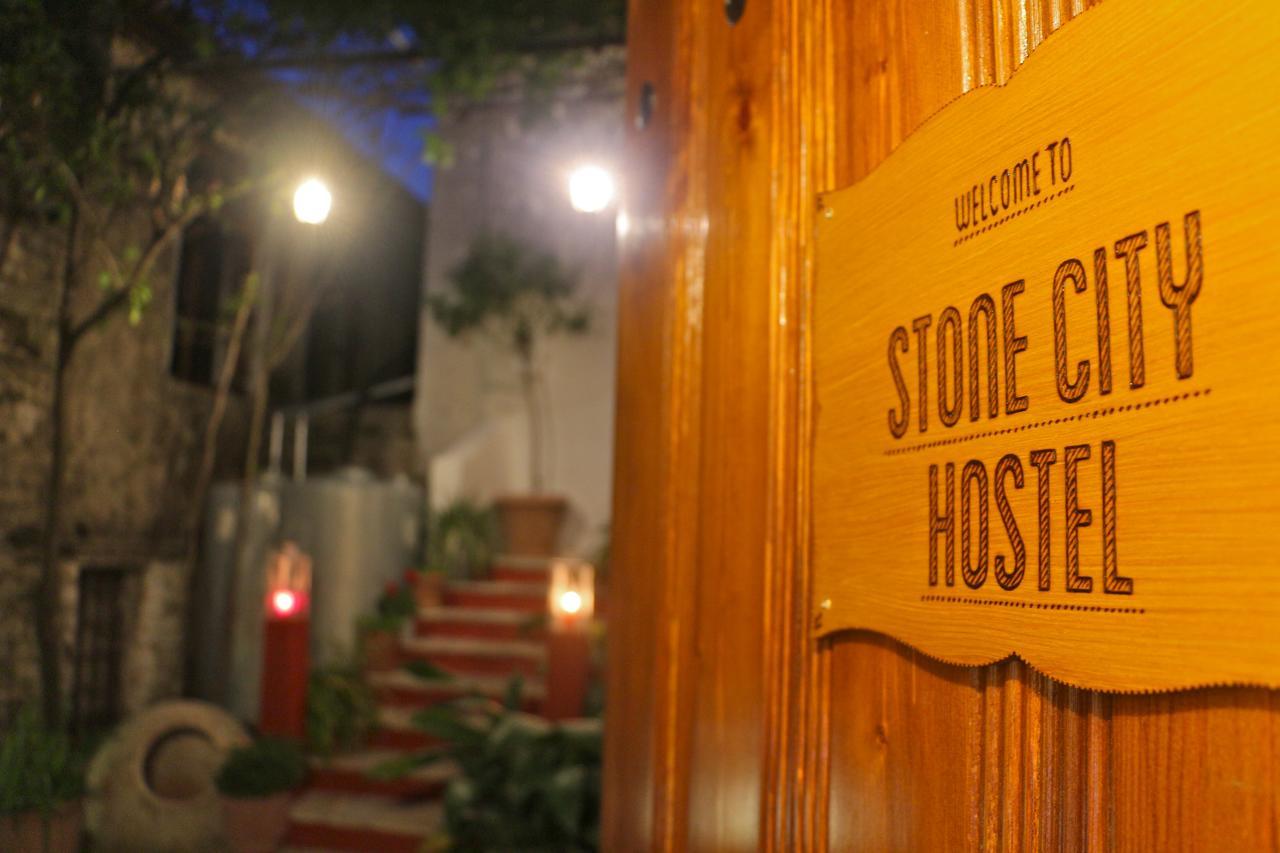 Stone City Hostel Gjirokaster Ngoại thất bức ảnh